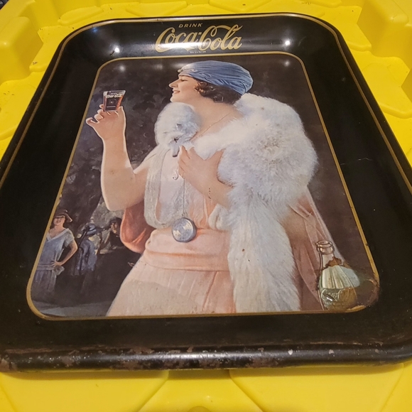 Vintage 1970s Coca-Cola Tray - Picture 2 of 5